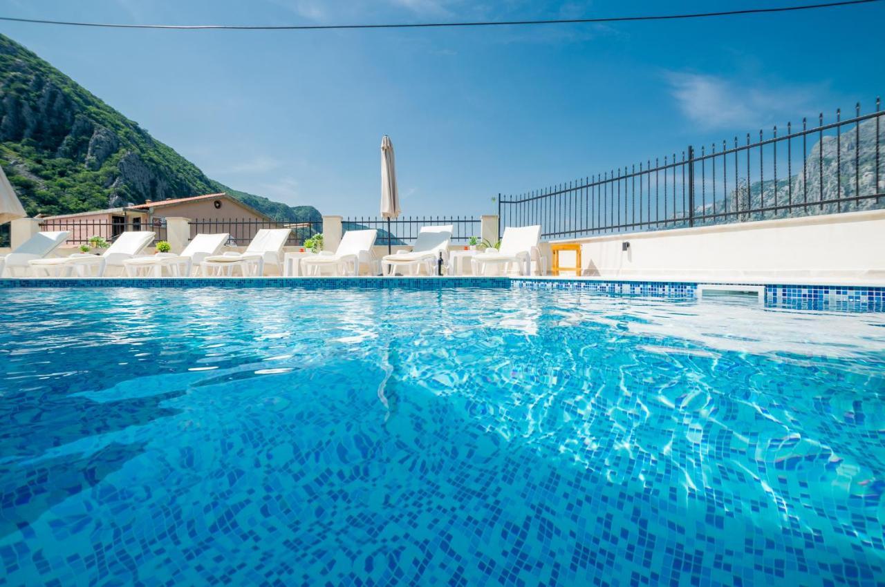Boka Bay Apartment Kotor Exterior photo